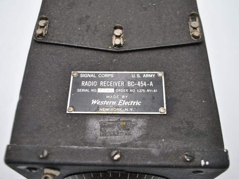 Radio Receiver  with Dynamotor